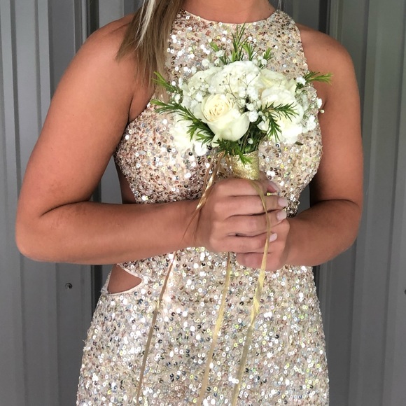 PROM DRESS!! - Picture 7 of 8